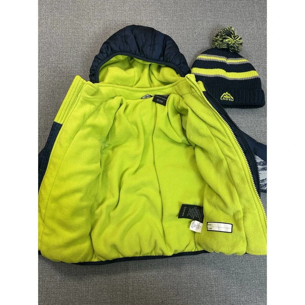 Snozu Toddler’s Jacket with Hat Size boy's 4T